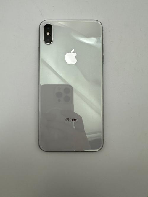 "超大屏狂欢？笑谈iPhone XS Max的想象边缘"