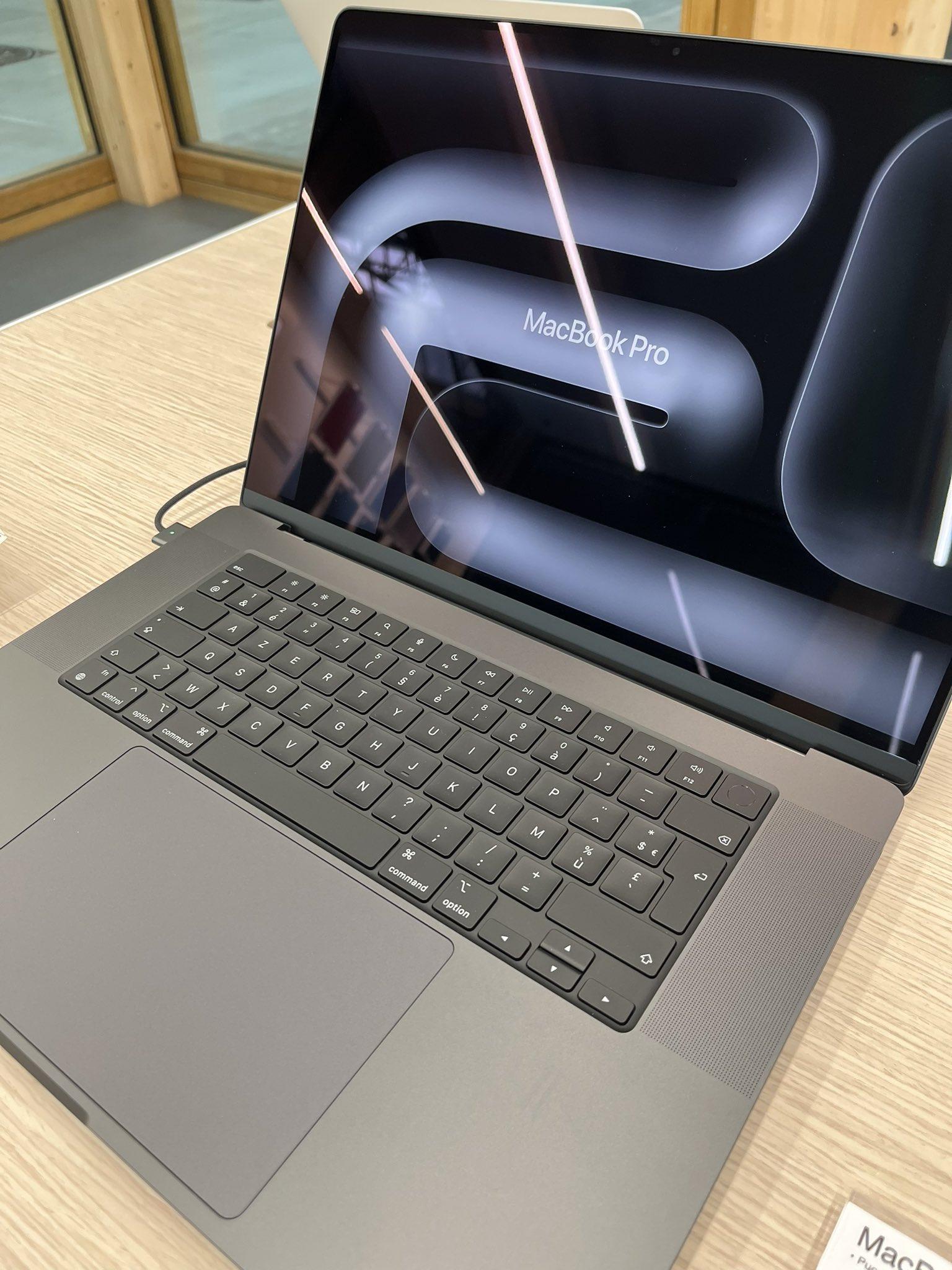 "高清性系MacBook Pro"掀起网友狂潮：笑谈科技界的“时尚宠儿”