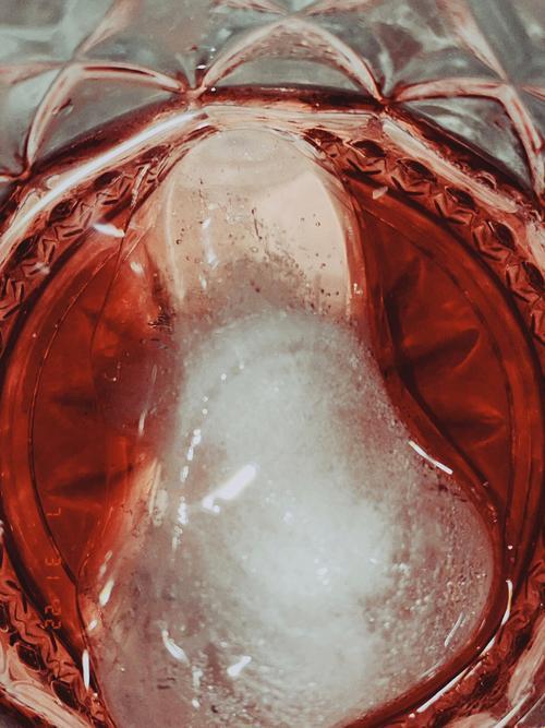 四神集团3冰块红酒268真香了？2025版液态氮冷冻技术如何颠覆品酒圈