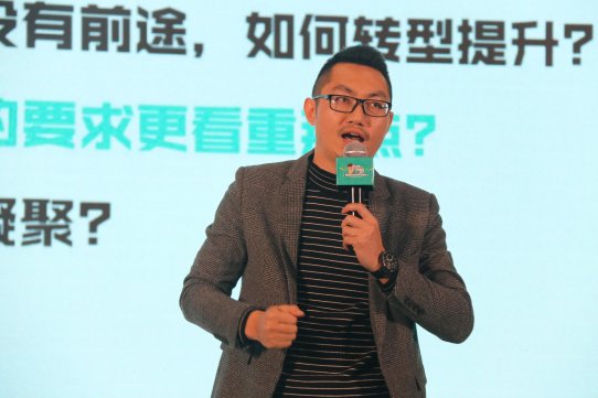 2025年智能设备数据安全痛点与粱文峰团队解决方案