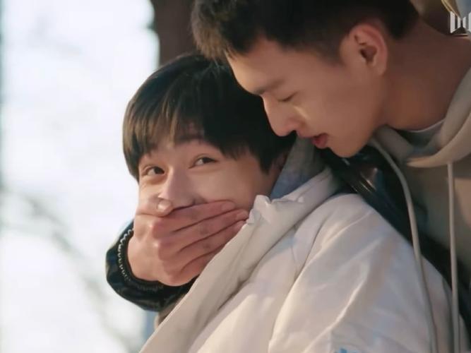 3月20日秦屿宁宋涵二中门口事件:最新惊人细节曝光,网友直呼太意外