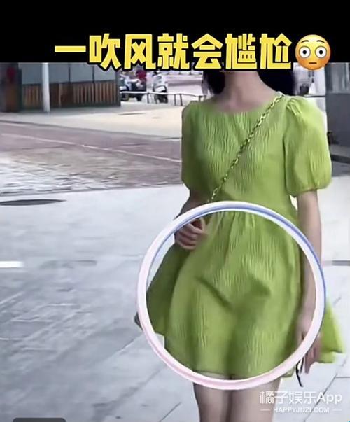 裙摆算法重构：2025广告语智能生成新风向