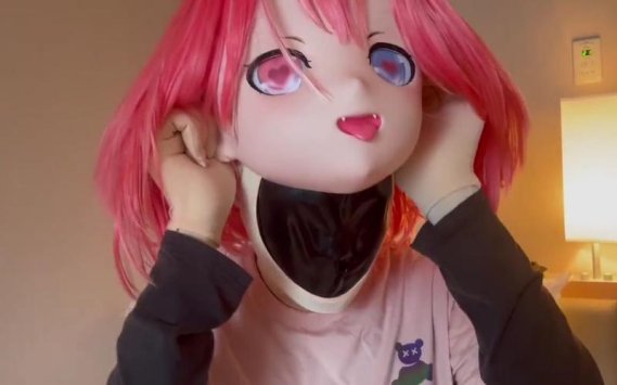 2025窒息警告!七层kigurumi脱衣挑战竟被网友怒怼:这操作真香还是真坑?