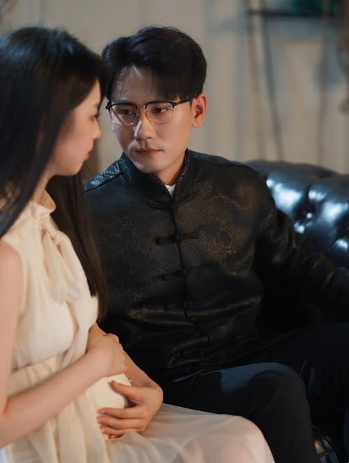 高冷佛子孕事突围战:2025沉浸式短剧流量收割指南