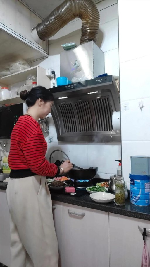 锅铲经济学解码云厨房流量密码