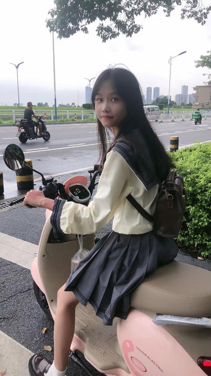 2025年最新惊人案例:花10000买初一女生,网友直呼真香!